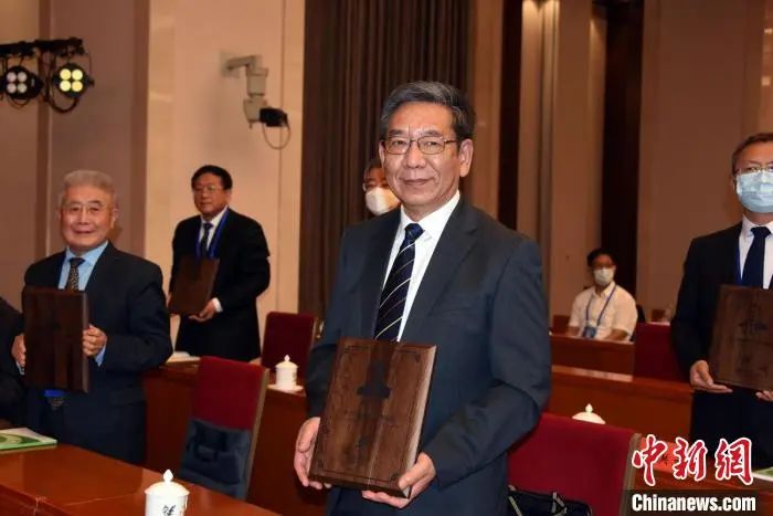 吴伟仁院士等39位专家荣获光华工程科技奖。 <a target='_blank' href='/'>中新社</a>记者 孙自法 摄