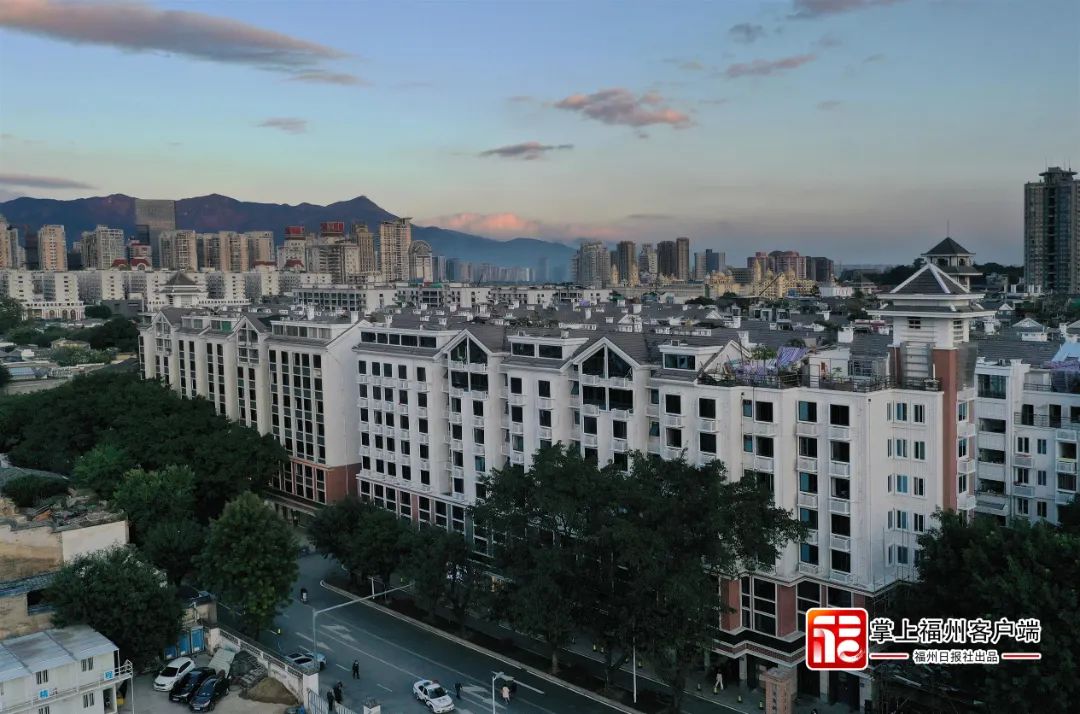 描述:2021年12月29日,苍霞新城旧貌换新颜。棚户区改造、旧屋区改造、零星地块精准改造,安居成效看得见——从“纸褙福州城”到“宜居幸福城”。-作者:叶义斌-拍摄时间:2022-05-22.jpg