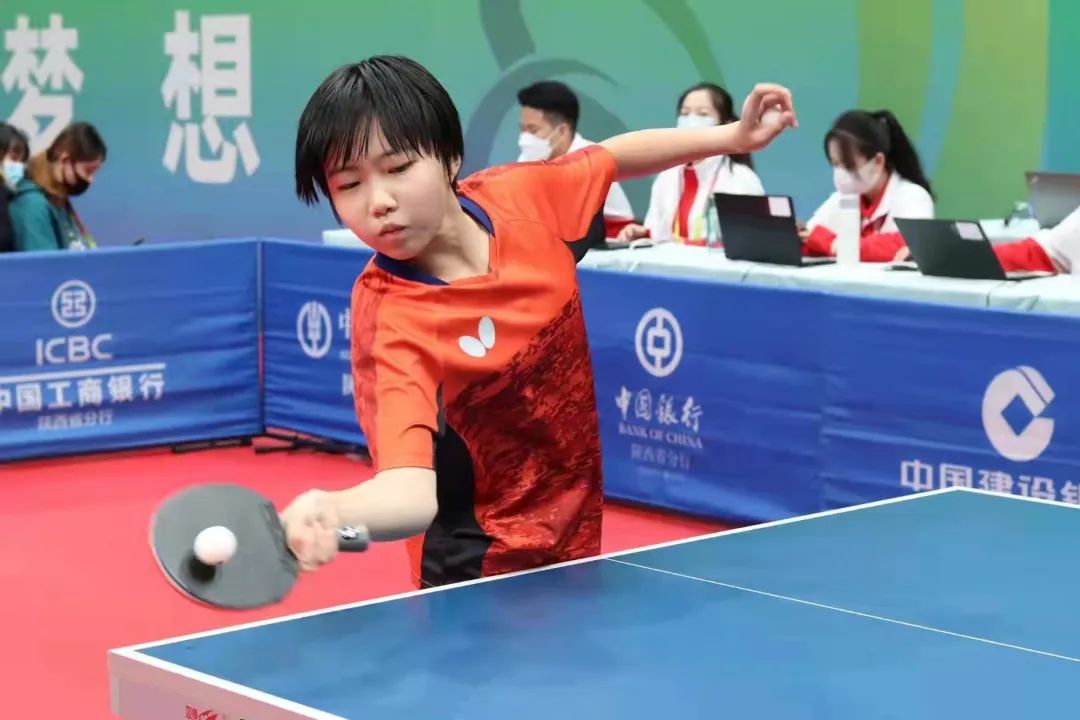 江素渝照片1.jpg
