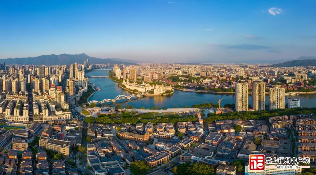 描述:2022年6月26日,“闽江之心”核心区。有福之州,幸福河湖。在青山绿水间“诞生”的福州市幸福河湖促进会,是河长制“描绘”幸福河湖新画卷上的又一抹亮色。-作者:林双伟-拍摄时间:2022-07-10.jpg