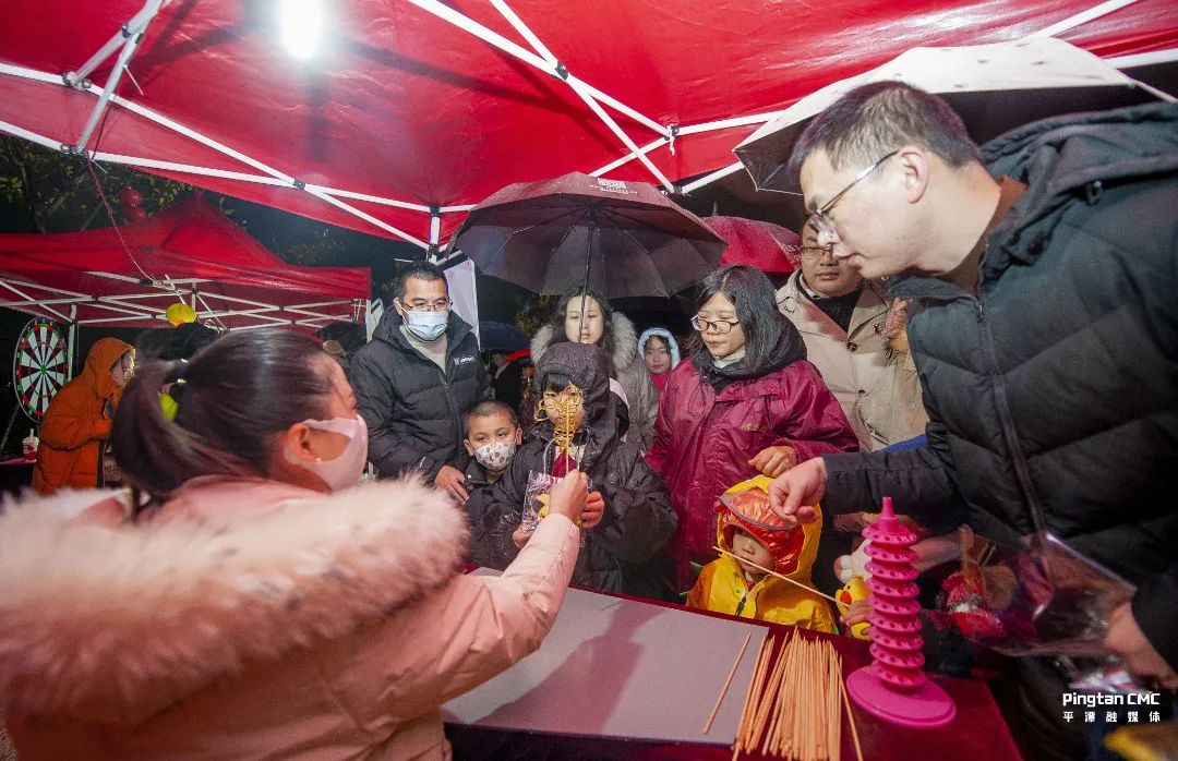 岚台元宵灯会糖画摊位备受欢迎(1584712)-20230206095616.jpg