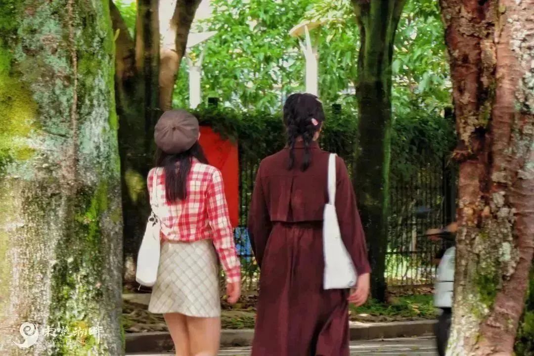 曾艳红1早八上学(图六).jpg